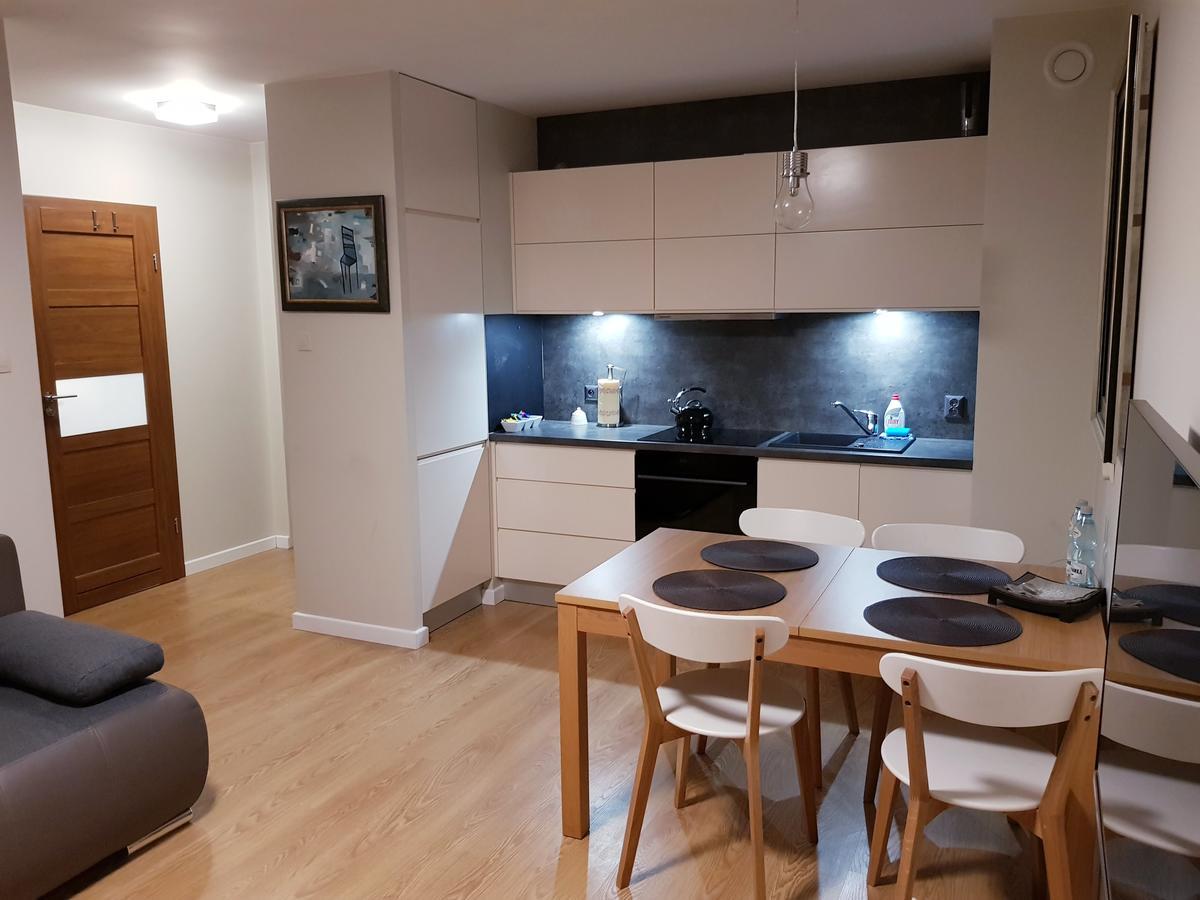 Apartament Jelen'Iowska Apartment Kielce Bagian luar foto
